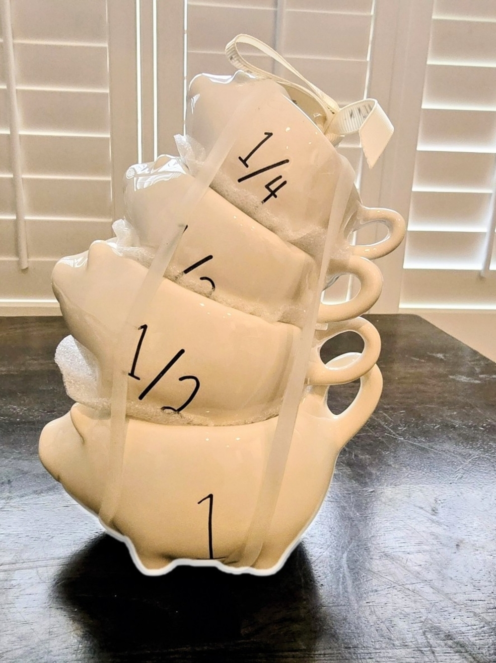 Rae Dunn Farmhouse White Ceramic Measuring Cup Set Nwt